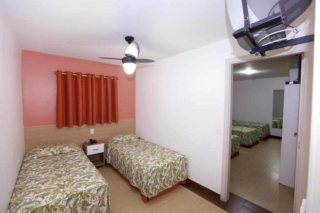 Hotel Oly Plaza بيراسيكابا الغرفة الصورة